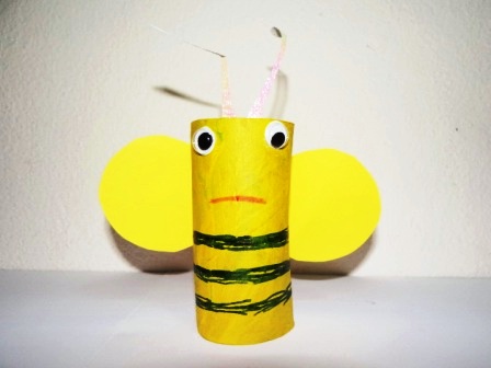 Bee craft projects with toilet paper rolls (1)
