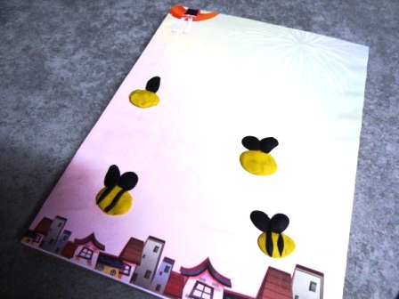 Bee arts and crafts - bee crafts for preschool (4)