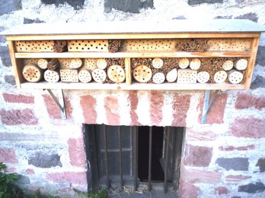 Bee house - bee hotels (6)